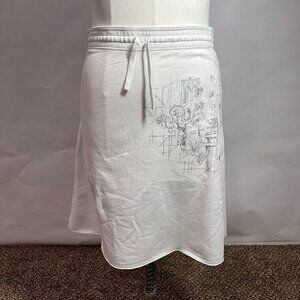White drawstring waist, a-line, New York City marathon-themed skirt.​​